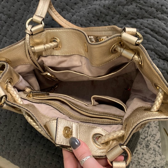 MICHAEL KORS 2010s shoulder bag ⭐️⭐️ - Picture 3 of 4